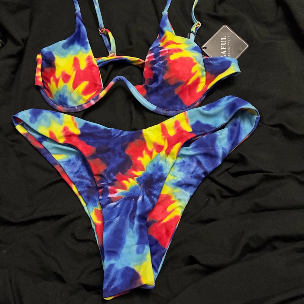 NWT Vibrant Tie-Dye Bikini Set